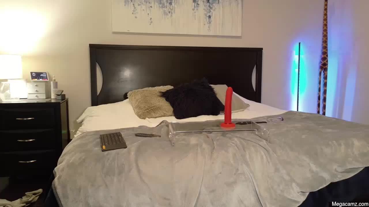 Alluring_aurora_amor