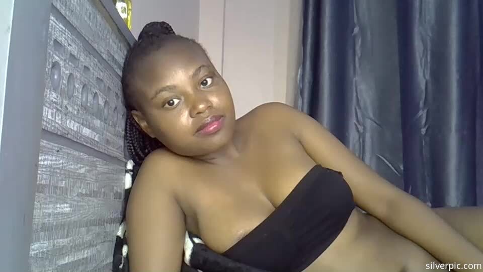 Luvly_ebony