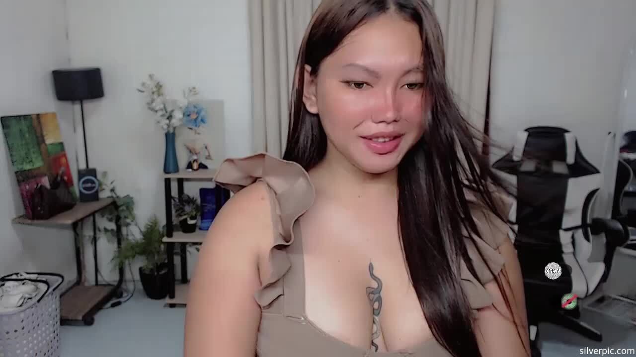 Urasiangirl_megan